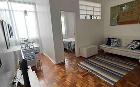 Loft em Copacabana a duas quadras da praia